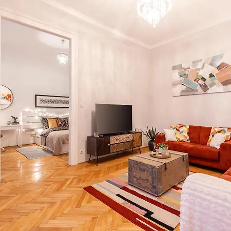 Jones At Chain Bridge *