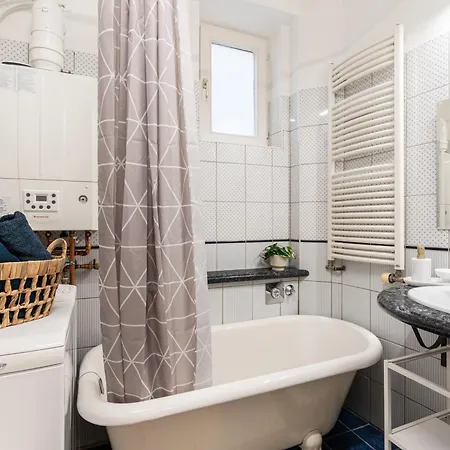 Jones At Chain Bridge *