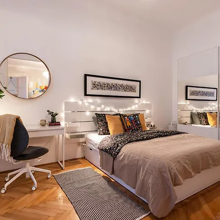 Jones At Chain Bridge