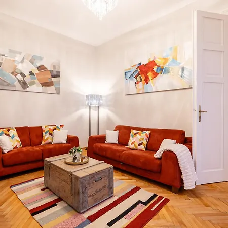 Jones At Chain Bridge Apartament *