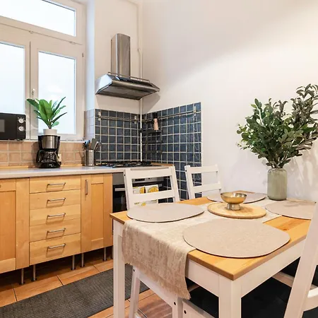 Jones At Chain Bridge